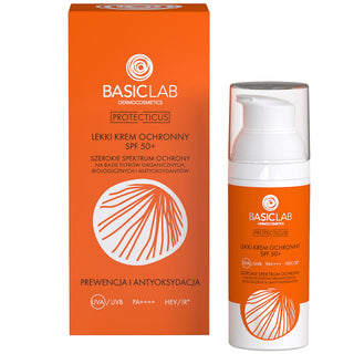Lehký ochranný krém spf 50+ s brutálním extraktem z bobulí a konopným olejem Basiclab - 1