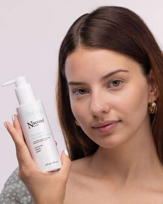 Čisticí mycí gel na obličej s niacinamidem a prebiotiky Nacomi Next Level Dermo - 2