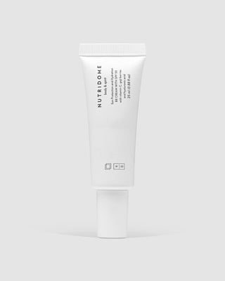 Hydratační pleťový krém BB spf 50 s kyselinou hyaluronovou a vitamínem C 01 Slonová kost Nutridome - 1