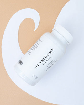 Biotin kapsle 2500 mcg vitamínu H na vlasy, pleť a nehty Nutridome 60 ks - 5
