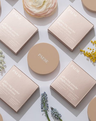 Rozjasňující a vyhlazující pudrová mlha pro sametový závěr 13 zlatá Paese béžová - 3