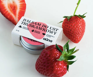 Jahodový balzám na rty, který zvýrazňuje barvu rtů a dodává Auně lesk - 3