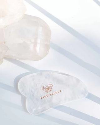 Gua sha masážní talíř na obličej z horského krystalu s čisticími vlastnostmi Crystallove - 2