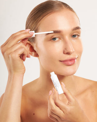 Zahušťující a posilující kondicionér na obočí, s extraktem ze zeleného čaje Nutridome - 3