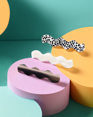 Sada vlnitých sponek do vlasů Twisty - mramorová, perleťová, černá 3 ks