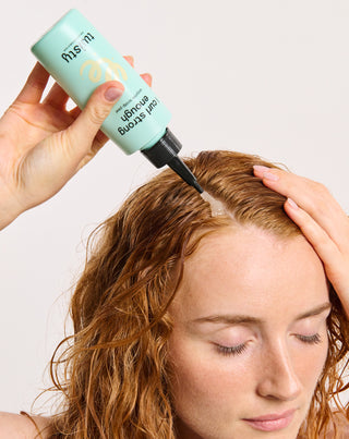 Sada silikonový masážní přístroj + enzymatický peeling pro čištění a stimulaci mikrocirkulace pokožky hlavy Twisty - 4