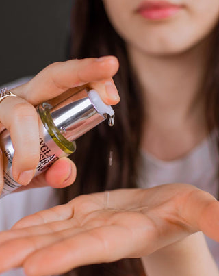 Vyhlazení vlasového elixíru kyselinou hyaluronovou a veganským hedvábím Auna - 2