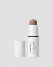 Bronzer ve formě tyčinky na obličej, přirozený efekt opálení a precizní konturování Praline Nutridome