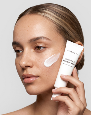rozjasňující a hydratační báze pod make-up Nutridome_3